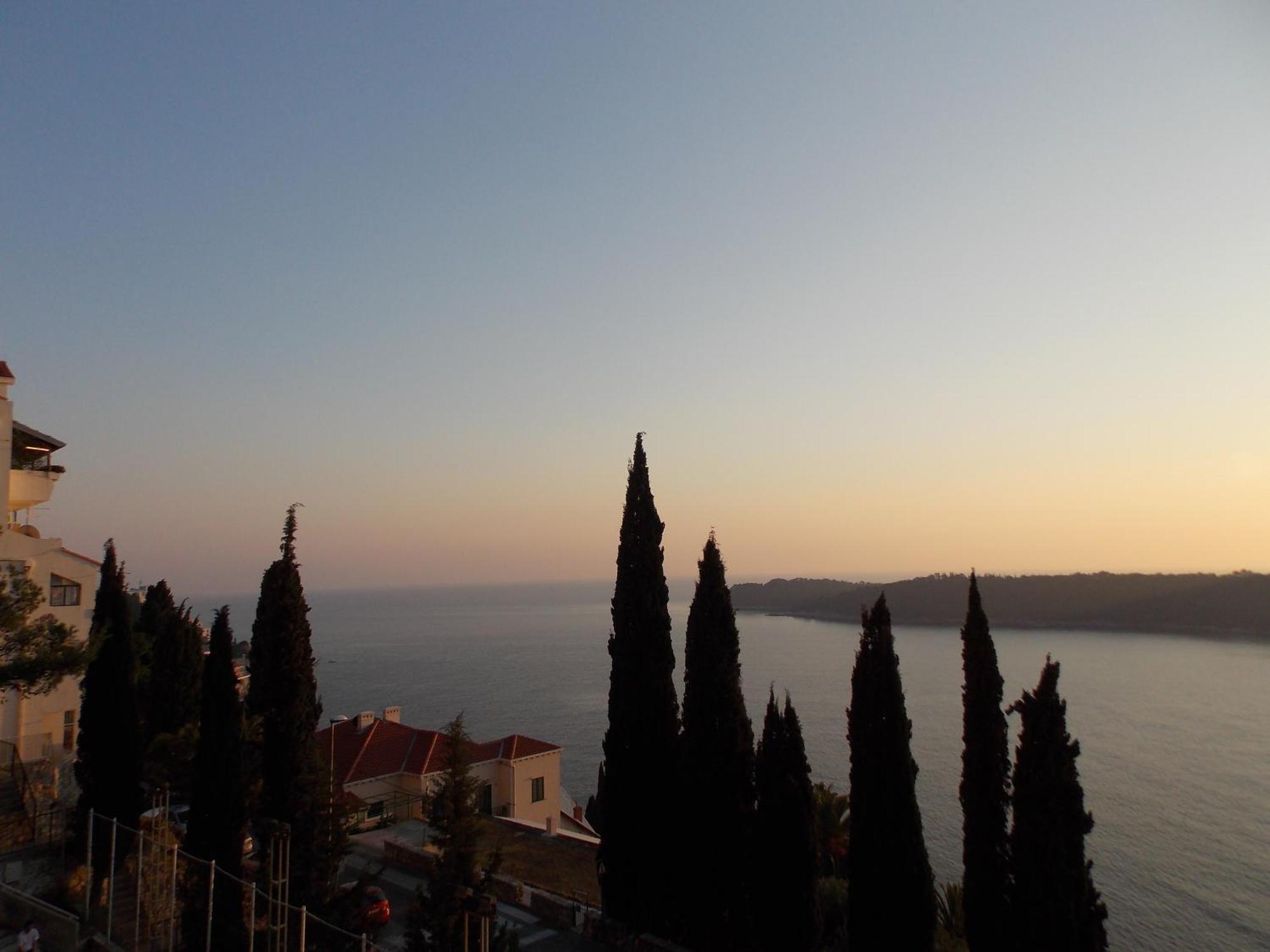 Apartment Matea Zlatni Potok ดูบรอฟนิก ภายนอก รูปภาพ