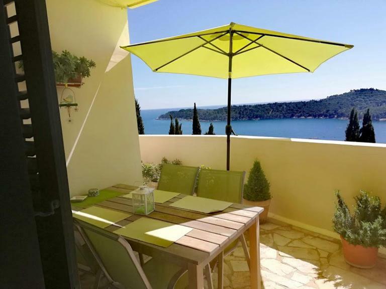 Apartment Matea Zlatni Potok ดูบรอฟนิก ภายนอก รูปภาพ